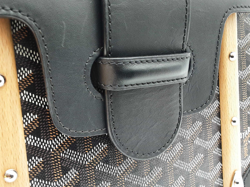 Goyard Saigon Structuré Goyardine Canvas Handbag Fw1224oxzxdu