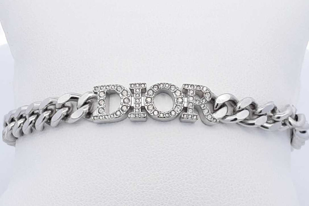 bc20d389-315b-4a16-8c78-