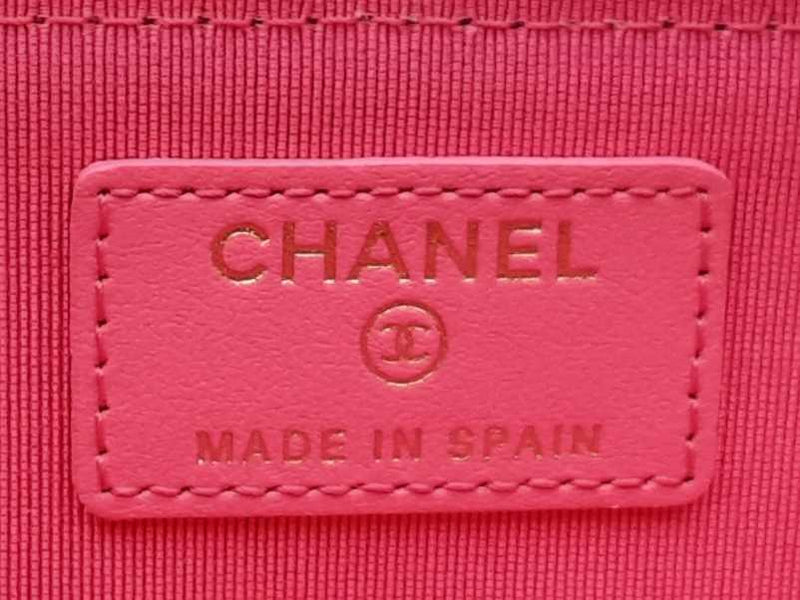 Chanel Matelassé Hot Pink Patent Leather Coin Case Fw0225oxzdu