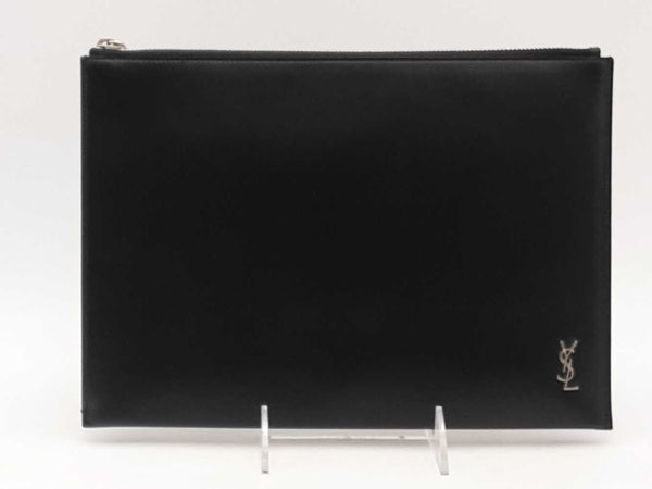 Yves Saint Laurent Zipped Clutch Bag Black Aa0725orzsa