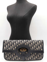 Christian Dior Foldover Clutch In Navy Blue Oblique Canvas & Leather Fw1225wrxdu