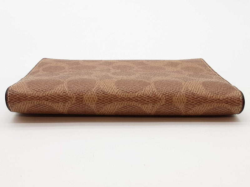 Coach Brown Signature Coated Canvas Passport Holder Do1025oxde