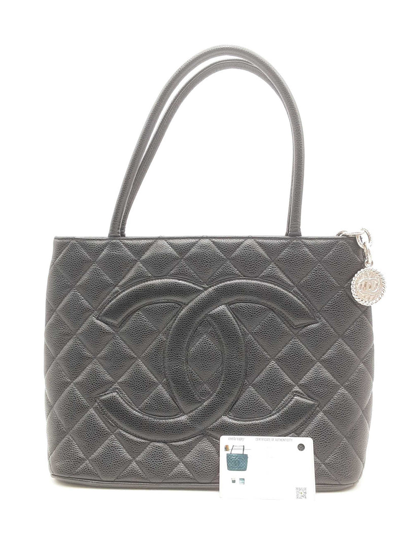 Chanel Quilted Caviar Medallion Tote Bag Eb1124exzsa