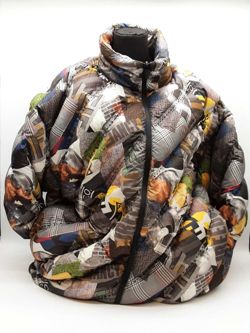 Fendi Fake News Puffy Jacket Size Italian 50 Do0925ooxde