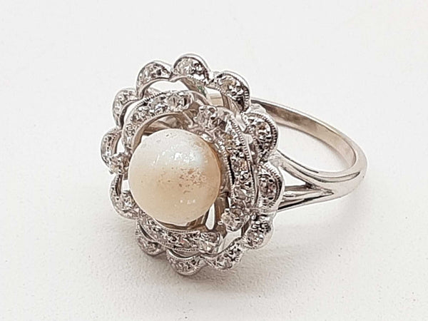 0.06 Cttw Diamonds 10k White Gold 7.4g Flower Ring Size 6 Do1125oxzde