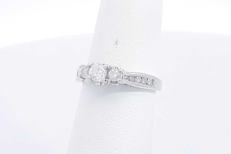 Approx. 0.22ctw Diamond Ring In 10k White Gold 2.1 Grams Size 5.25 Eb1124crsa