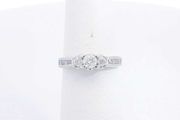 Approx. 0.22ctw Diamond Ring In 10k White Gold 2.1 Grams Size 5.25 Eb1124crsa