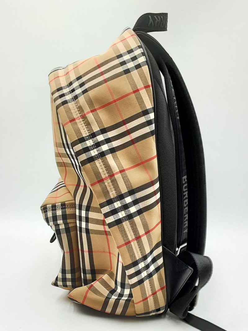 Burberry Check Backpack In Archive Biege Eb1224wxzdu