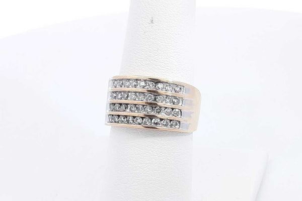 Approx. 0.72ctw Diamond Ring In 10k Yellow Gold 3.9 Grams Size 7 Eb0125lersa