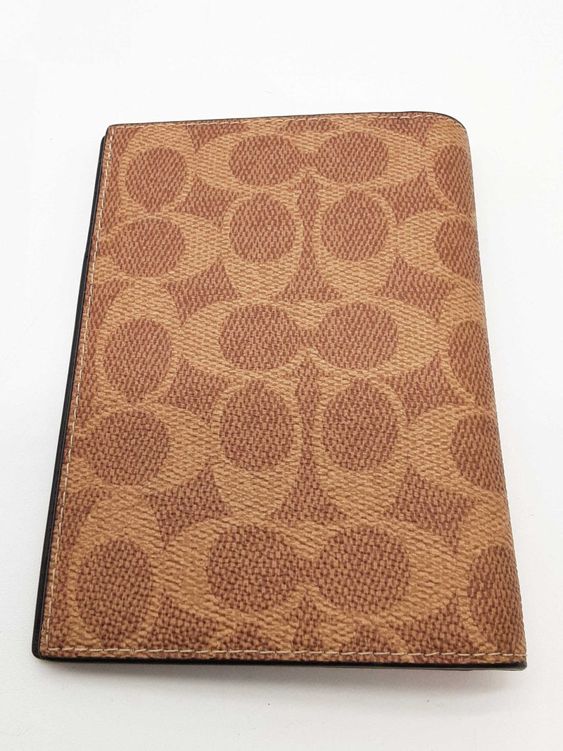 Coach Brown Signature Coated Canvas Passport Holder Do1025oxde