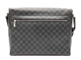Louis Vuitton District Gm Messenger Bag In Damier Graphite Canvas Fw0326pzxdu