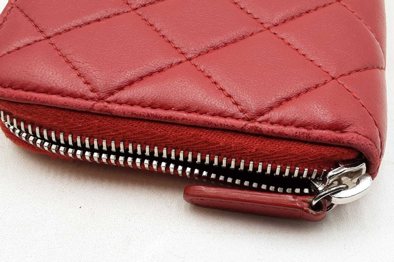 Chanel Quilted Red Lambskin Zip Around Wallet Eb1125orxdu