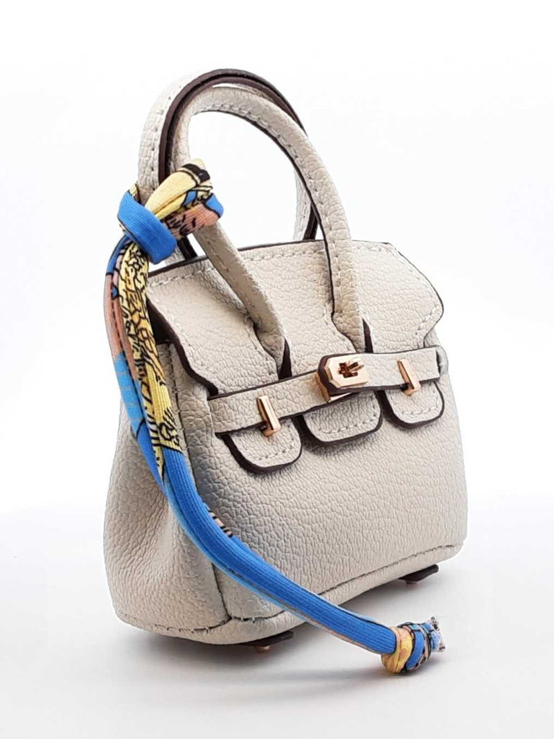 Mini Exquisite Bag Charm In Ivory Fw0825idu