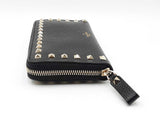Valentino Garavani Rockstud Zippered Wallet In Black Grained Leather Fw1225oirdu