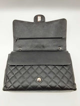 Chanel Maxi Double Flap Black Caviar Leather Handbag Fw1224orxzdu