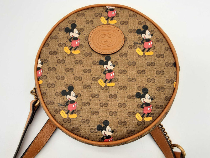 Gucci X Disney Mickey Mouse Gg Supreme Canvas Mini Round Backpack Do0524rrxde