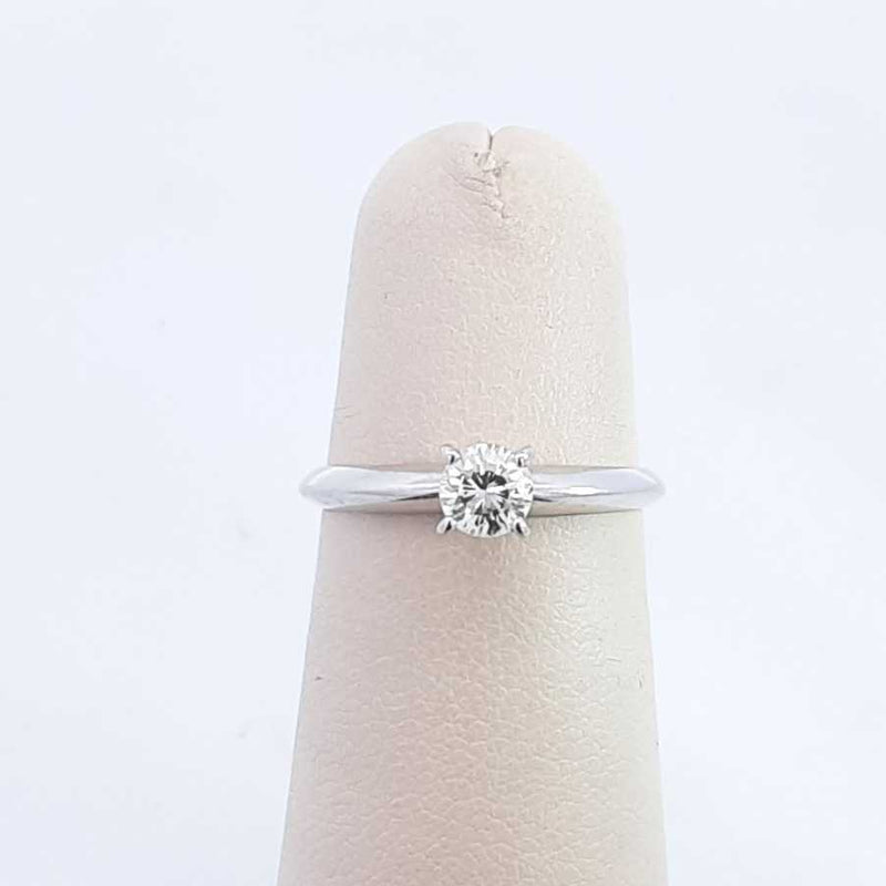 14k White Gold 0.2ctw Diamond Solitaire Ring Size 6, 2.01 Grams Hs0424ixsa