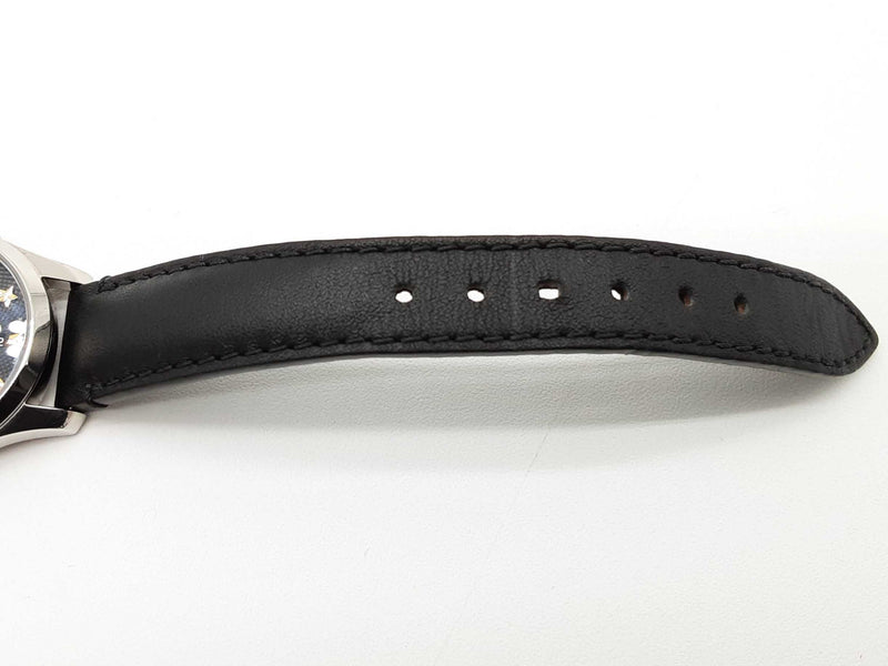 Gucci 28 G Timeless Bee Star Numerals Black Dial Steel Quartz Watch Do0825lrxde
