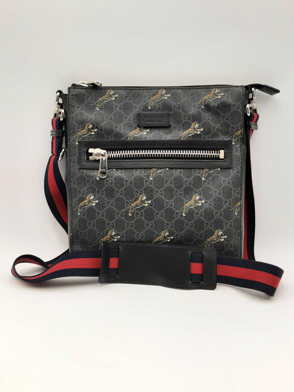 Gucci Gg Monogram Web Tiger Print Coated Canvas Messenger Bag Fw1024orxsa