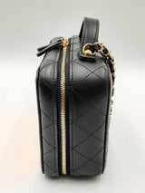 Chanel "Golden Plate" Quilted Lambskin Vanity Case Crossbody Bag Fw0124lexzdu