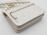 Chanel Mini Wallet On "Maxi Pearls" Chain In White Leather Fw1225srxdu