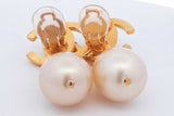 Chanel Cc Crystal Gold Tone Turnlock & Faux Pearl Clip On Earrings Eb1225irxdu