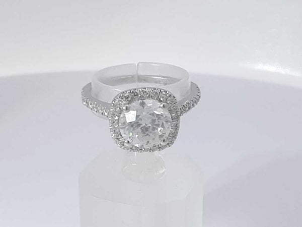 1.80 Cttw Diamond 18k White Gold Ring 2.9 Grams Size 6.5 Aa0825wzxzsa