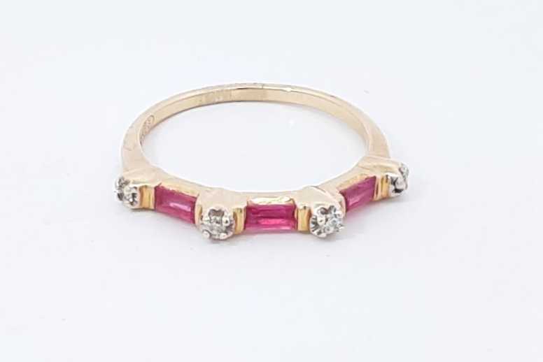 Diamond & Ruby Ring In 14k Yellow Gold 2.7 Grams Size 9 Eb0925ixdu