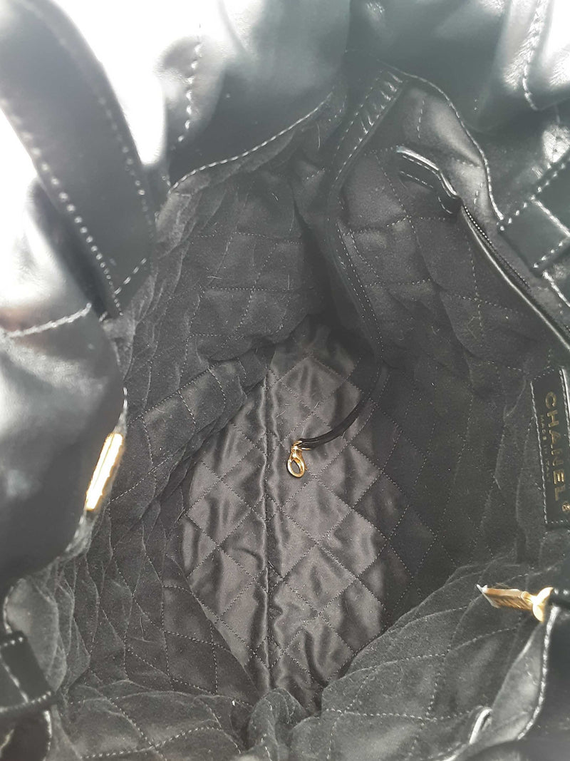 Chanel 22 Black Quilted Leather Backpack Eb0225olxzsa