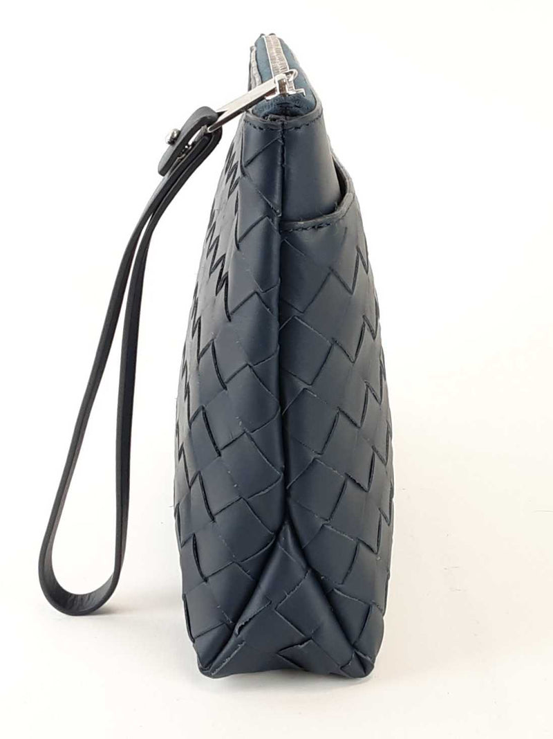 Bottega Veneta Intrecciato Strapped Blue Leather Pouch Bag Hslirzsa