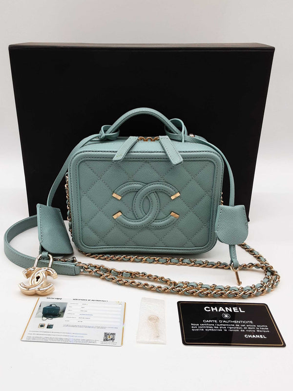 Chanel Filigree Vanity Case Blue Caviar Quilted Crossbody Bag Do0525oxzxde