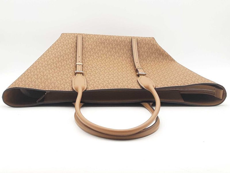 Michael Kors Nb 2408 Beige Handbag Aa0925crsa