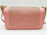 Chanel Boy Bag Pink Leather Blue Embroidered Chevron Crossbody Bag Do1024wxzxde