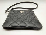 Chanel Uniform Employee Black Quilted Leather Crossbody Do1224irxde