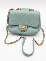 Chanel Quilted Leather Loop Top Handle Crossbody Flap Bag Eb0826owxzde
