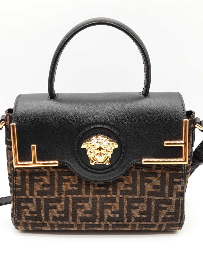 Fendace Fendi X Versace La Medusa Shoulder Bag Do1224lxzxde