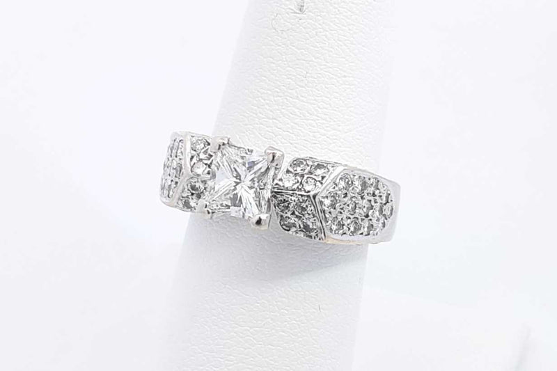 Approx. 1.56ctw Diamond Ring In 18k White Gold 10.3 Grams Size 6.75 Eb0125opxzsa
