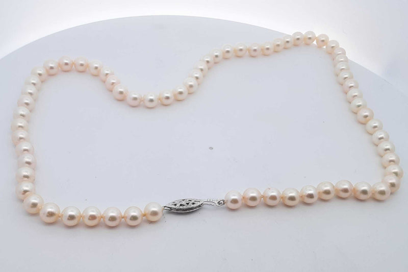 Pearl Necklace With 14k White Gold Clasp 23.51 Grams 18 Inch Eb0224orsa