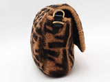 Fendi Baguette Shearling Brown Handbag Aa0526czxsa