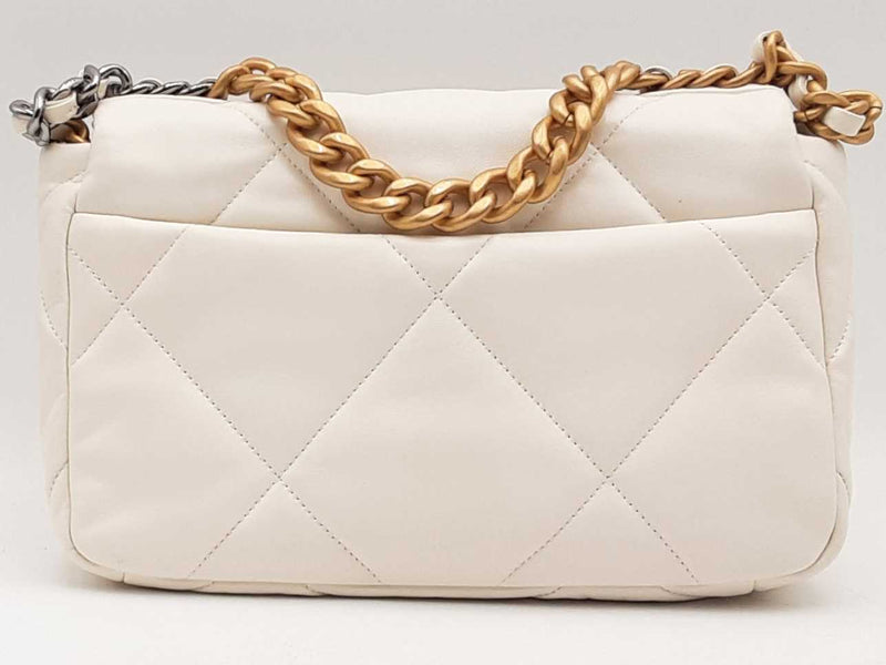 Chanel Lambskin Quilted Medium Chanel 19 Flap White Handbag Aa1125orxzsa