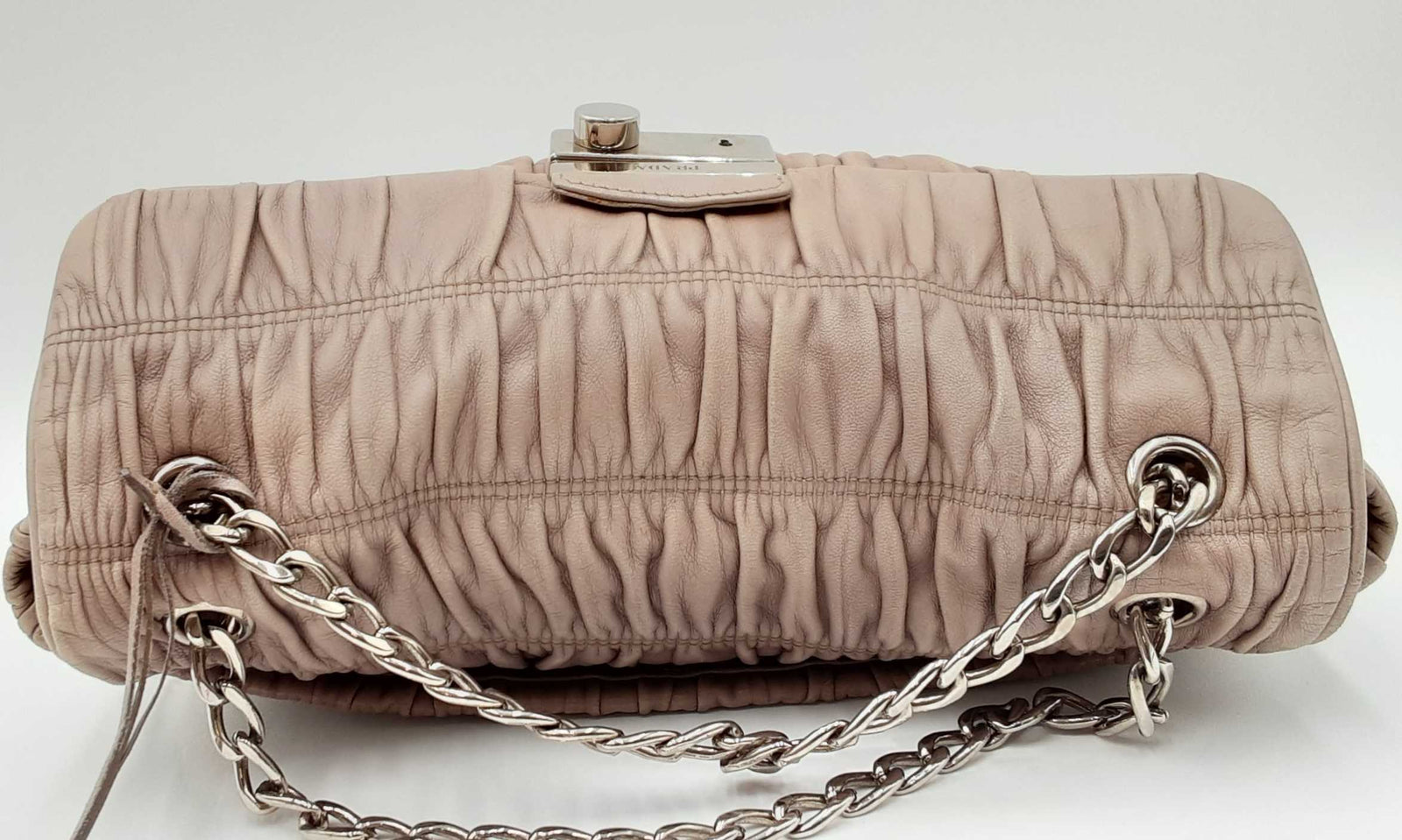 Prada Ruched Leather Chain Shoulder Bag Eblordu 144030005220 – Max Pawn