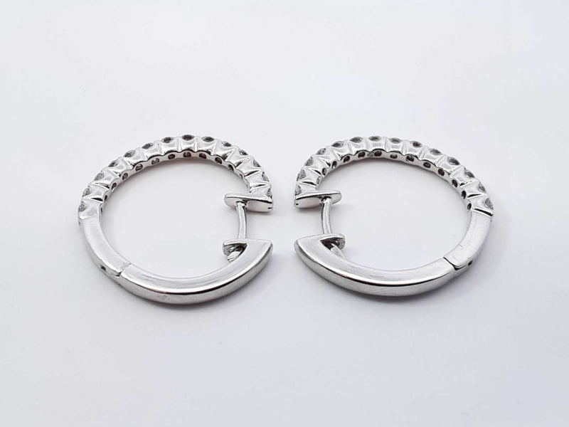 0.56 Cttw Diamond & 18k White Gold Latch-back Hoop Earrings 4.4 Gram Fw0925wzxdu