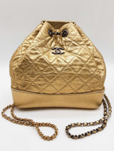 Chanel Gabrielle Metallic Gold Quilted Leather Backpack Do0525lrxzde