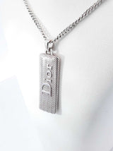 Christian Dior Guilloché Plate Silver-tone Pendant Necklace 25 Inch Fw0826ozxdu