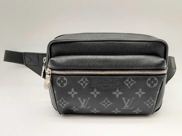 Louis Vuitton Black Eclipse Monogram Taiga Leather Belt Bag Do0424rxzde