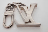 Louis Vuitton Silver Tone Lv Initials Key Holder Bag Charm Eb0726lxzdu