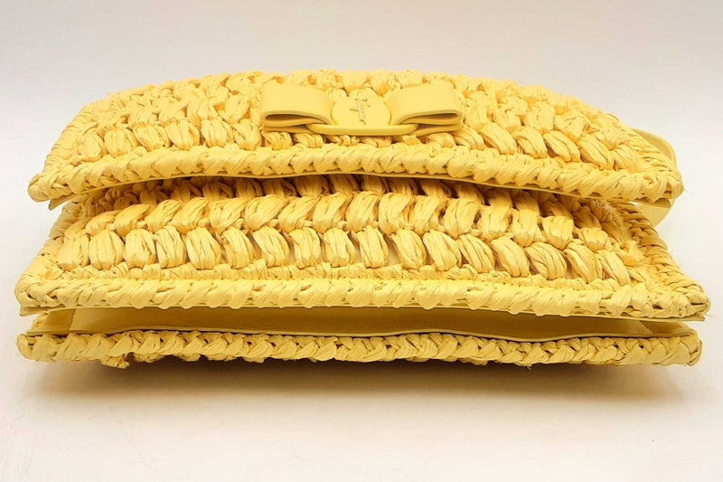 Salvatore Ferragamo Yellow Viva Crochet Shoulder Bag Eb1124lxzsa