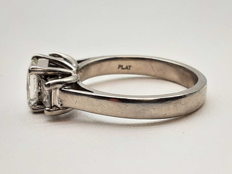 Approx 1.4 Ctw Diamonds 0.90 Platinum 7.6g Ring Size 6.75 Do1224oxzde