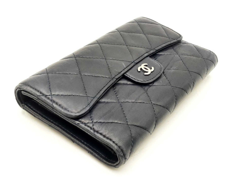 Chanel Timeless Classic Matelassé Navy Blue Lambskin Wallet Fw0225wrxdu