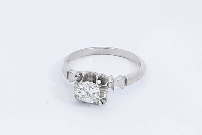 Pearlian Motomachi Platinum 0.43ctw Diamond Ring 3.8 Grams Size 6.25 Eb0524lwxdu